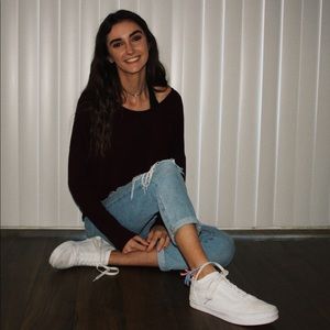 Meet your Posher, Hailey